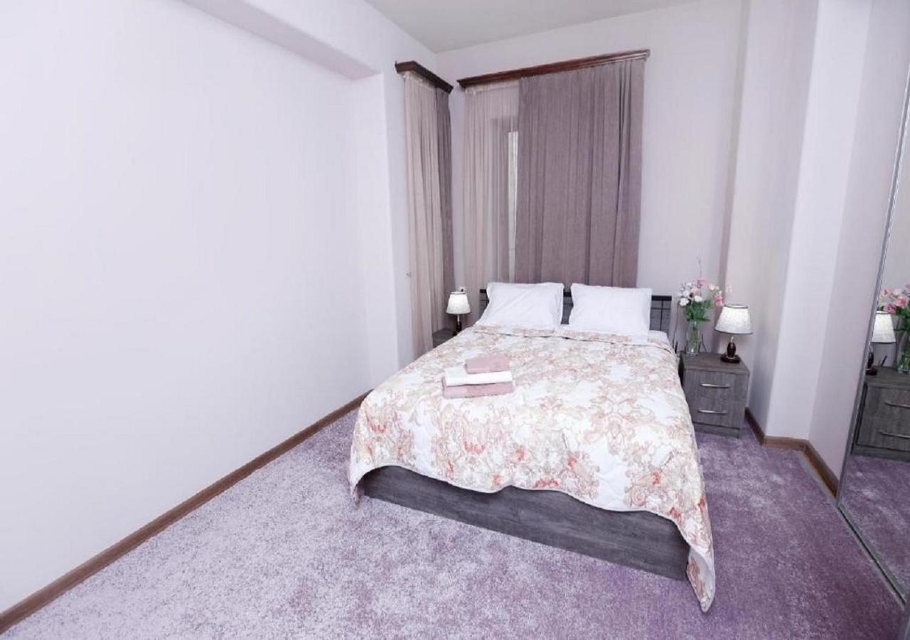 Yard Guesthouse Jerevan Buitenkant foto